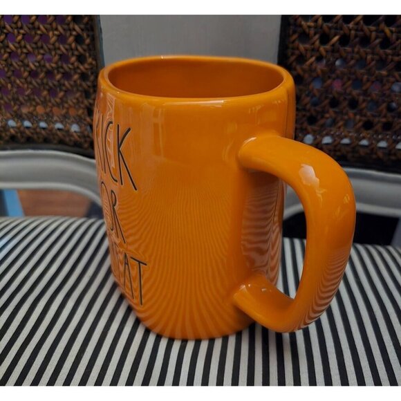 NWT Rae Dunn Halloween Orange Trick or Treat Coffee Mug - Picture 2 of 10